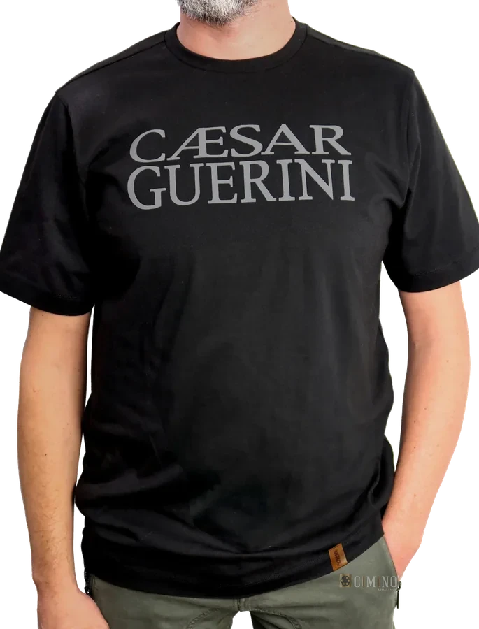 Camiseta preta com logo Caesar Guerini